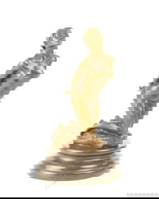 Nud ingenunchiat  - statueta erotica din bronz pe soclu din marmura