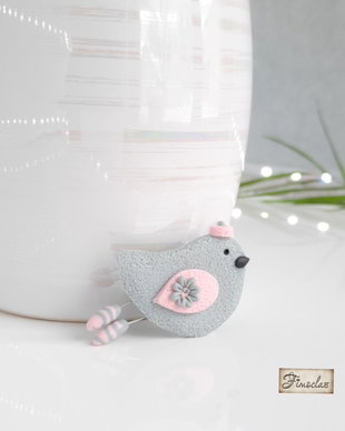 Brosa cute swallow