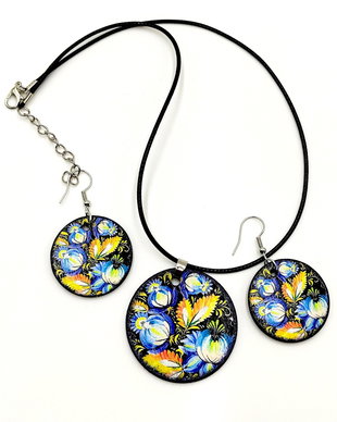 Set colier si cercei lemn cu motiv floral albastru negru galben - folk art - 2620