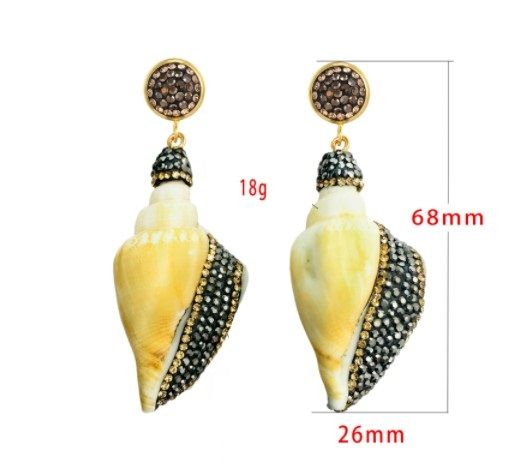 K1565 # Cercei cu tija, melc natural marin, cristale rhinestone, negru, 68x26mm, 18g