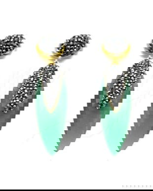 K1572 # Cercei cu tija, cristale rhinestone negru, sticla presata Cehia verde smarald