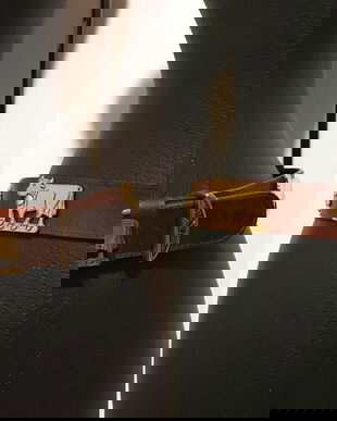 CUREA PIELE NATURALA CU ACCESORII METALICE AURII