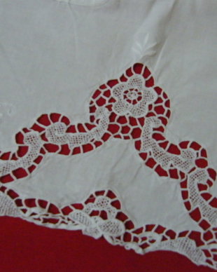 Sortulet cu broderie