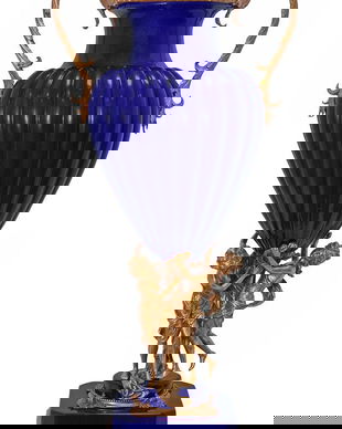 Amfora mare din portelan Craquele cu trei nimfe