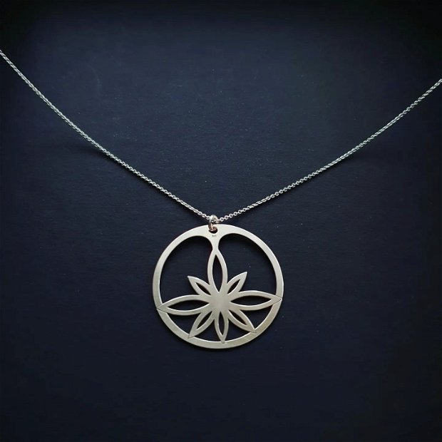 Lantisor argint - Floare de Lotus