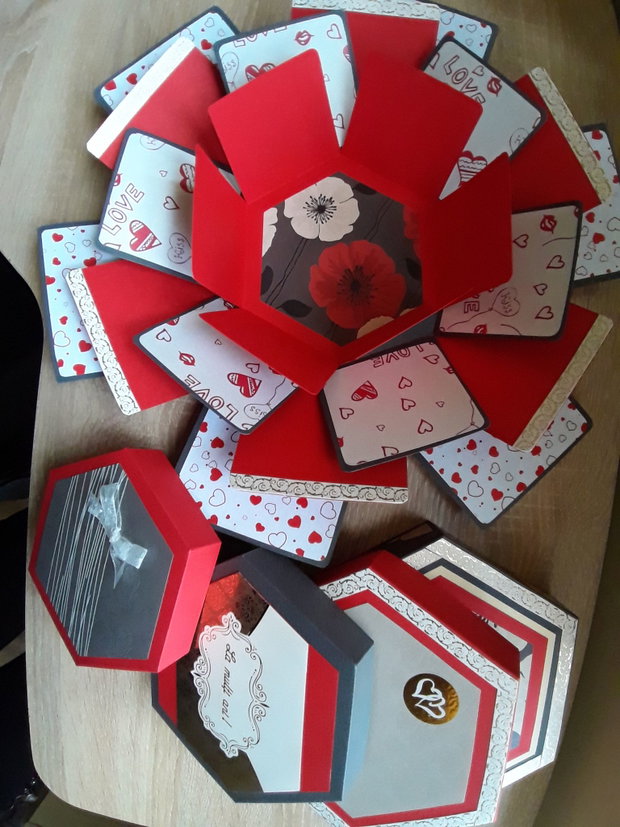 Album foto Explosion box cadou personalizat