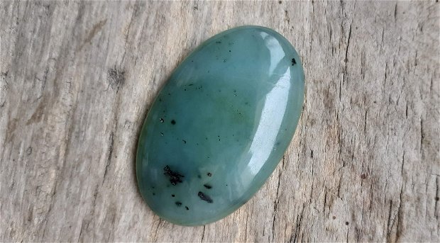 Cabochon jad nefrit, 43x27 mm