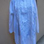 Caftan brodat manual
