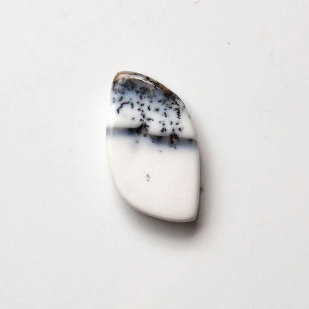 Cabochon opal dendritic -OD7