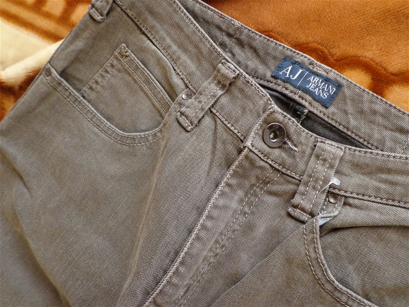 Armani jeans 29