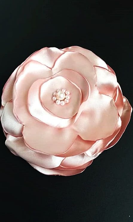 brosa floare roz pudrat satinat 12 cm