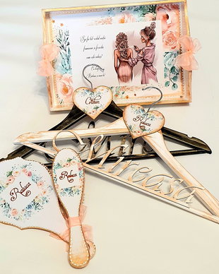 Set format din tava mireasa, accesorii si umerase personalizate pentru miri