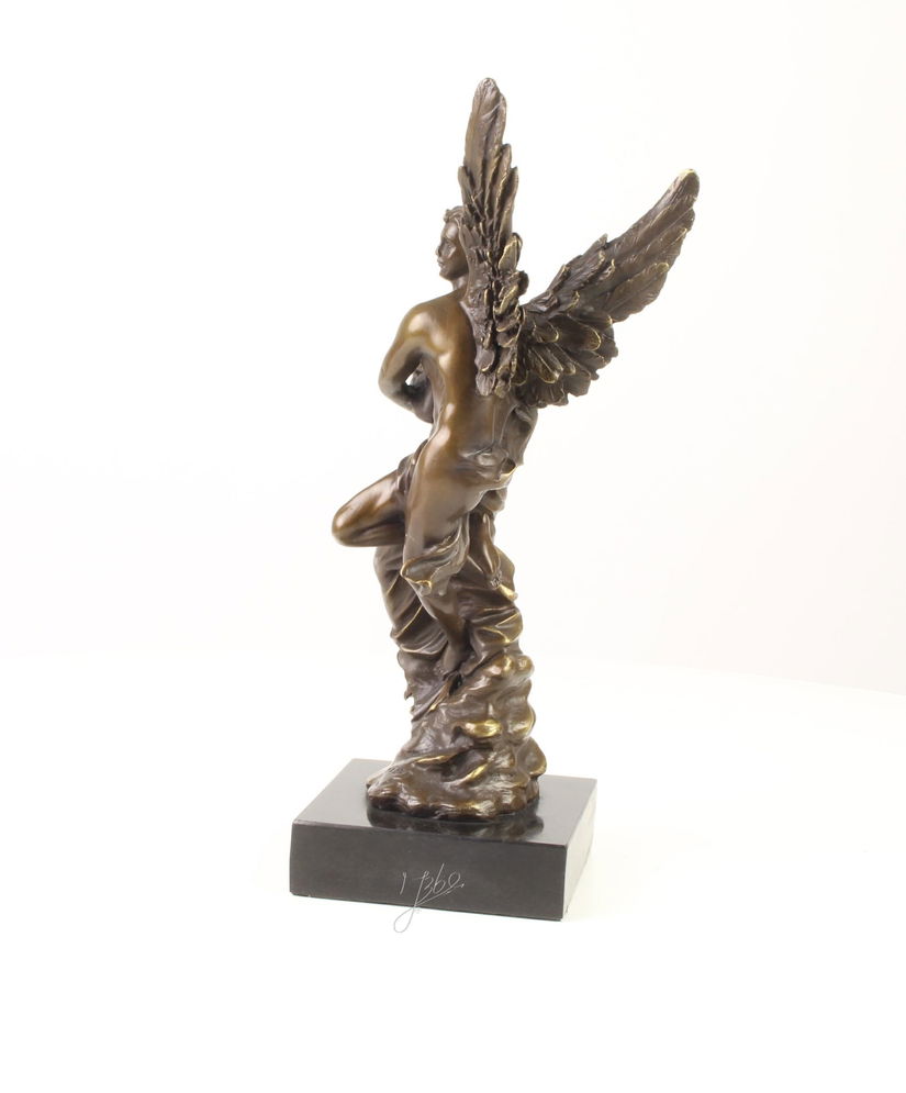 Cupidon si Psyche  - statueta din bronz pe soclu din marmura