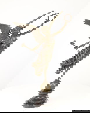 Victoria mare  - statueta din bronz pe soclu din marmura