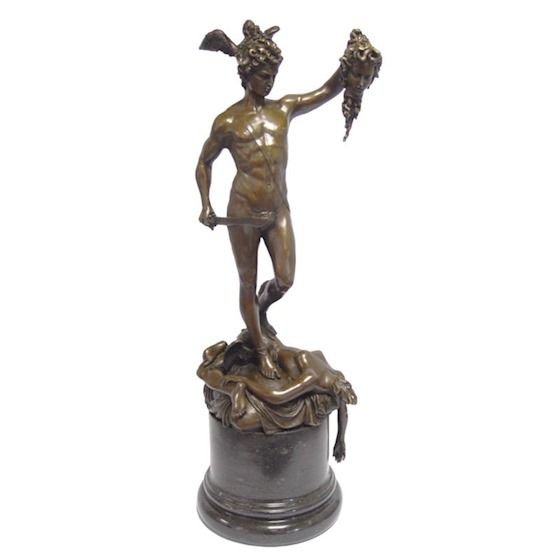 Perseus si Meduza  - statueta din bronz pe soclu din marmura