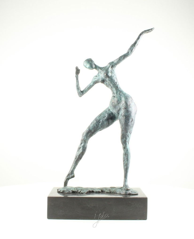 Nud modern - statueta din bronz pe soclu din marmura