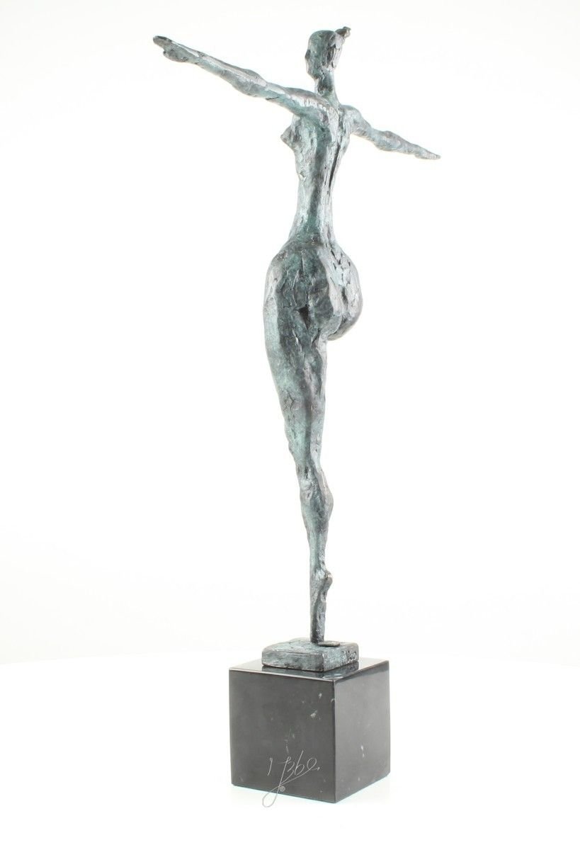 Nud modern - statueta din bronz pe soclu din marmura