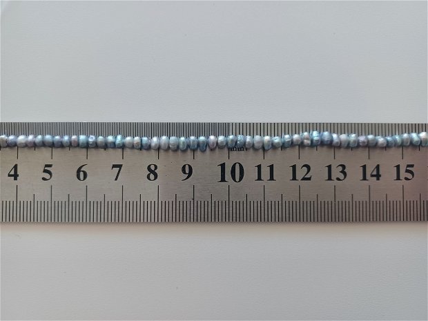Perle negre 2x3mm - 1 buc