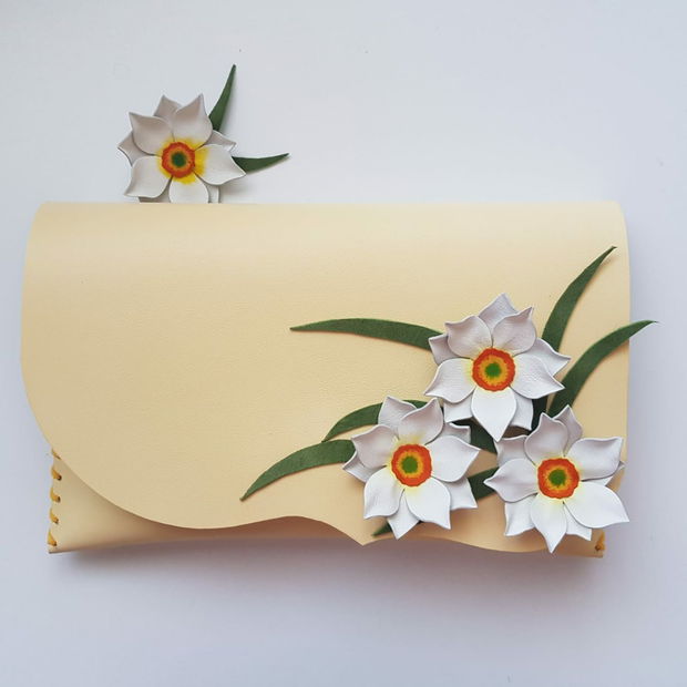 poseta plic handmade unicat din piele - Daffodils