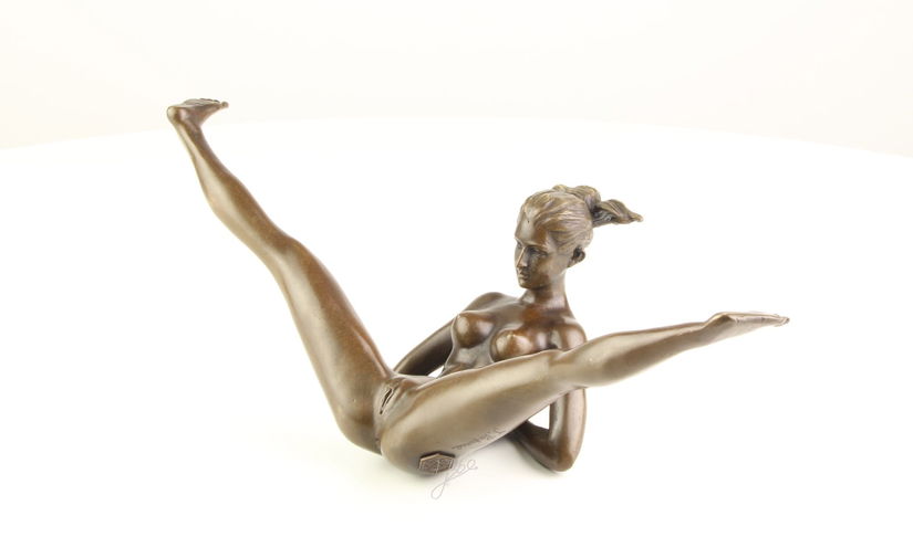 Nud - statueta erotica din bronz