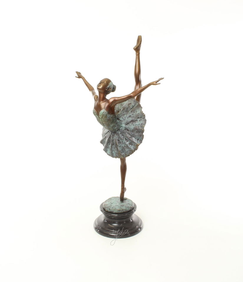 Balerina mare - statueta din bronz pictat pe soclu din marmura