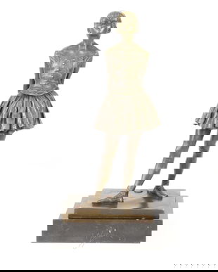 Dansatoare - statueta din bronz pictat pe soclu din marmura