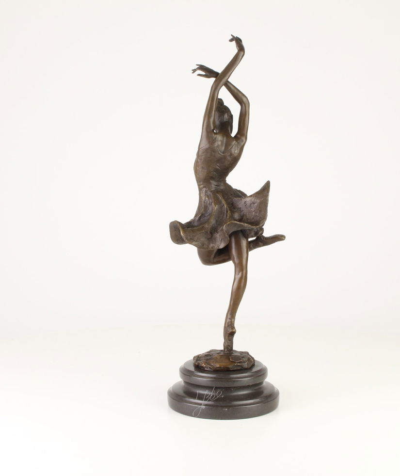 Balerina - statueta din bronz pictat pe soclu din marmura