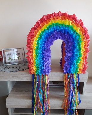 Pinata piniata curcubeu rainbow pinata