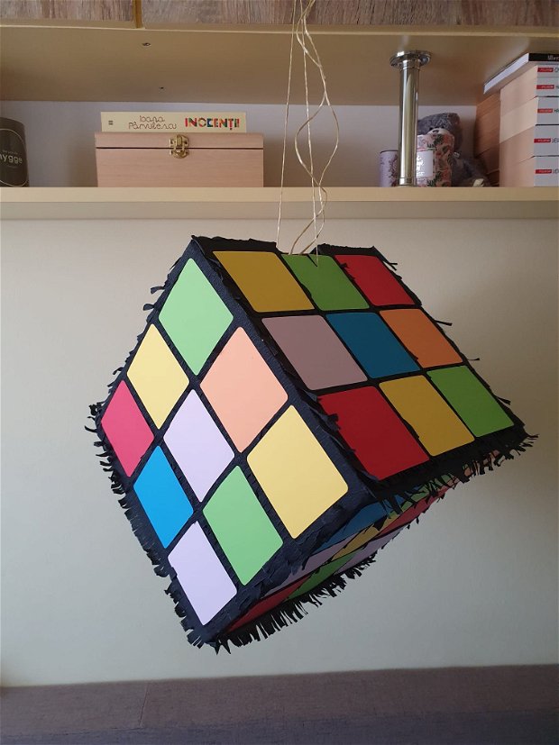 Pinata Cub Rubik