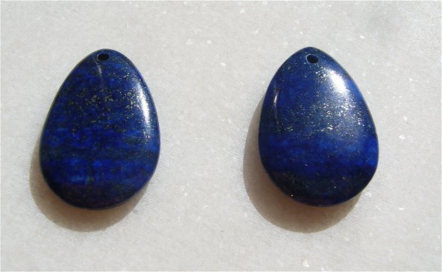 (2 bucati) Briolete din lapis lazuli aprox 5-5.5x20.5x30.5 mm