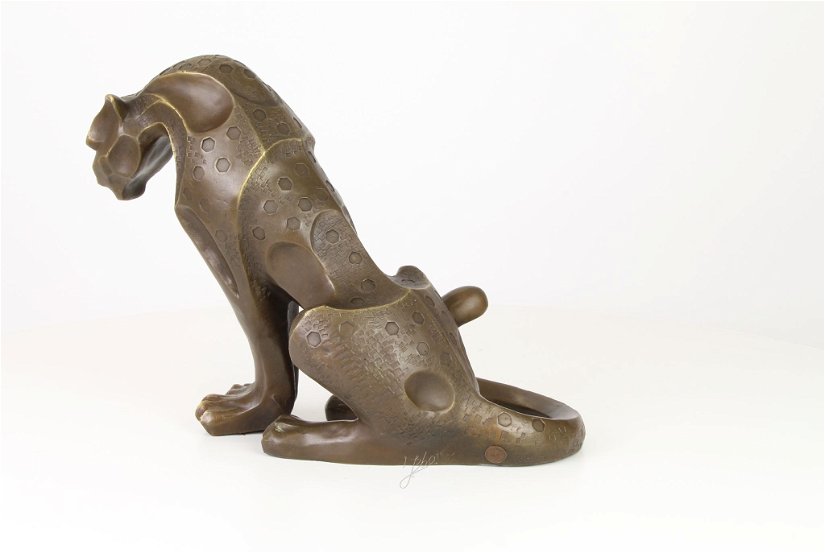 Jaguar stilizat  - statueta moderna din bronz