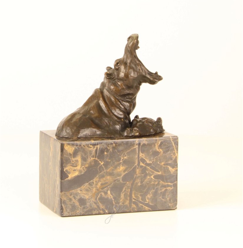 Rinocer facand baie- statueta din bronz pe soclu din marmura