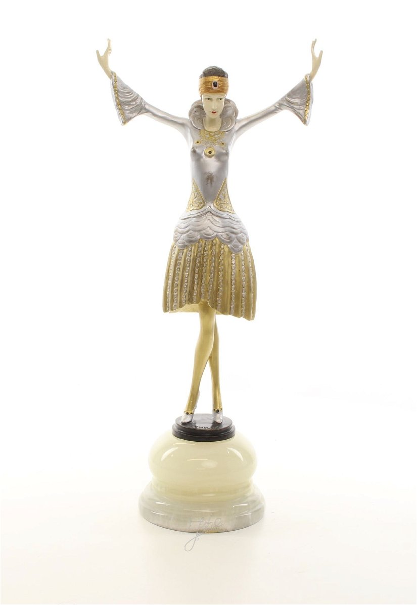 Dansatoare cu turban- statueta din bronz pictat pe soclu din jad