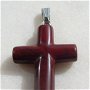Cruce din jasp rosu cu agatatoare metalica argintie aprox 8x29x40 mm (54 mm cu agatatoarea)