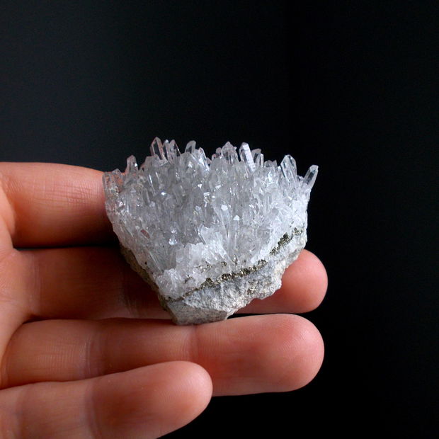 Specimen - Cluster Quartz  - de la Herja - K37