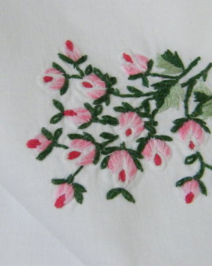 Napron broderie manuala