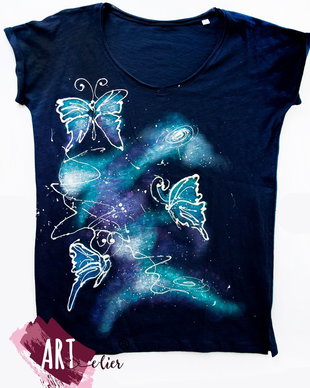 Tricou pictat manual, Cosmic Butterflies