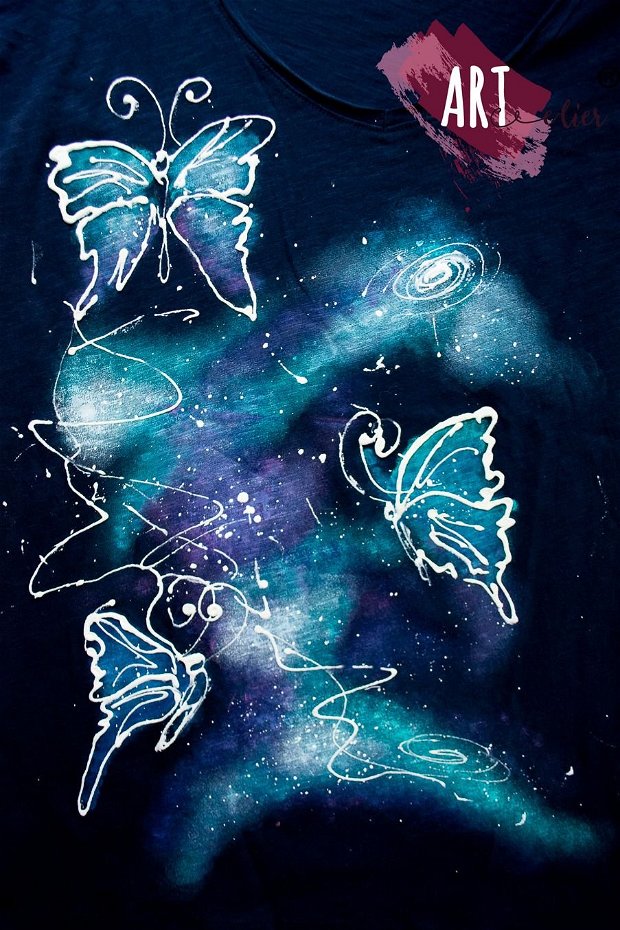 Tricou pictat manual, Cosmic Butterflies