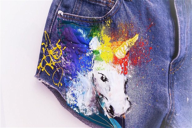 Shorts UPcycled ARTistic - colectia Freedom, Rainbow Unicorn - La Comanda