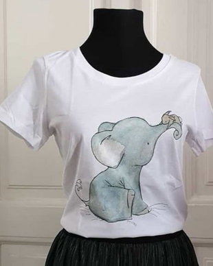 Tricou