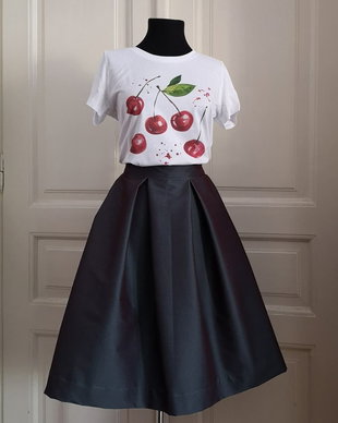 Tricou