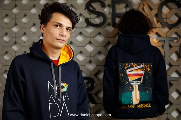 Hoodie "Mi-a sărit muștarul"