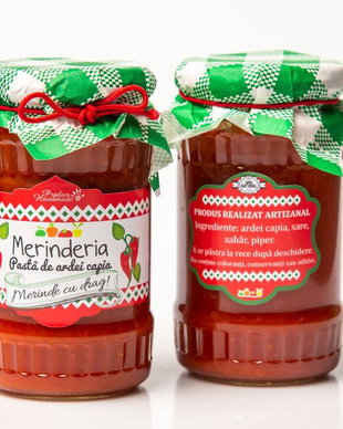 Pasta de ardei capia cu rosii si usturoi