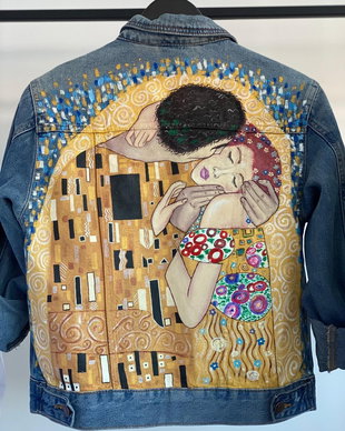 Geaca pictata manual Kiss by Klimt