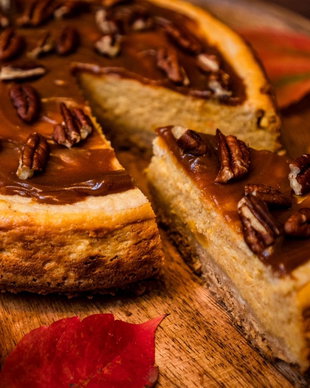 Cheesecake cu dovleac , caramel si nuci pecan