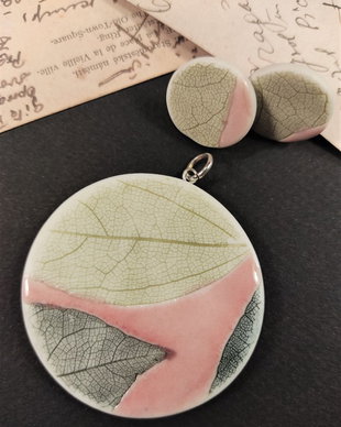 Delicate Leaves 14