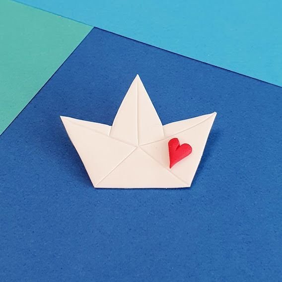 Brosa barcuta origami