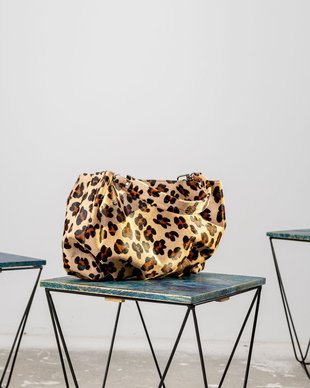 Clutch de piele blana ponei cu animal print