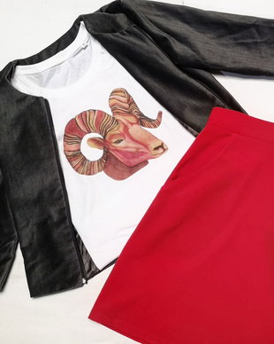 Tricou