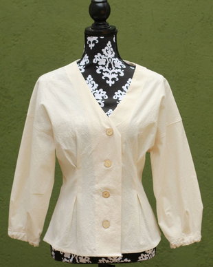 Straie, Bluza alba